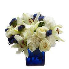 I have shopped with them our website offers geelong online flowers for every occasion, including birthdays, anniversary, get. Flowers For Men Flowers For Him Sendflowers Com