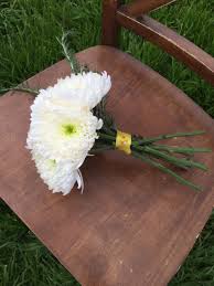 White Cremon Bouquet Tami Tisdale Floral Designs Phoenix Az Table Decorations Decor Floral Design