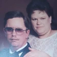 Should I throw away my Pioneer Woman crock pot with mold and crazing?