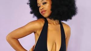 Hängebrüste sind unter frauen die unbeliebteste form der brust und die hauptgründe für eine der volksmund sagt, dass der „bleistifttest zeigt, ab wann es sich um eine hängebrust handelt. Saggyboobsmatter Frauen Feiern Ihren Hangebusen Auf Instagram