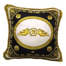 Trova una vasta selezione di cuscino. 78 Idee Su Versace Cuscini Cuscini Versace Versace Home