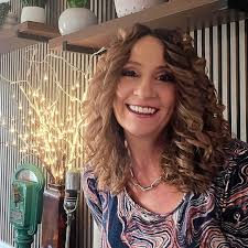 I wanna tell her that I love her a lot, but I gotta get a belly full of wine