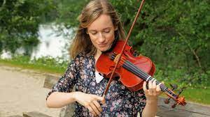 By posture and form, i mean the way you hold the violin and the bow when you play. Learn The Violin By Yourself The Ultimate Guide Violinspiration