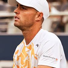 Hunter Douglas está presente en uno de los escenarios más prestigiosos del  deporte mundial. Al igual que en el tenis, donde cada golpe requiere  precisión, ligereza y resistencia, nuestras soluciones están creadas