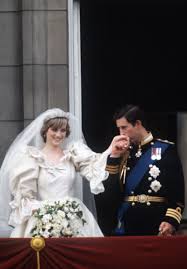 It's crazy to think that 36 years have passed since princess diana wed prince charles at st. Prince Charles Princess Diana S Wedding Won T Be Featured In The Crown Season 4