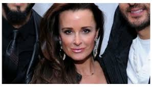 Fans Beg Kyle Richards to Stop Getting Plastic Surgery