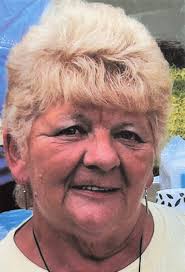 The family of Linda Smith announce her passing