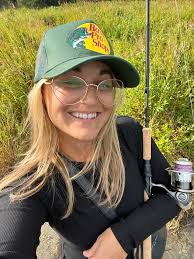 Guys does anybody know the concert set list? Maybe someone who's already  been to any show of the current tour? Please let me know if you do!