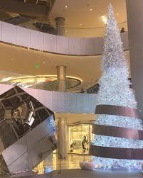 Beverly Center Shopping Mall Beverly Blvd Beverly Hills Los Angeles California Usa And May All Your Christmas Beverly Hills Shopping Shopping Mall Mall