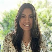 Elizabeth Cedillo's Instagram, Twitter & Facebook