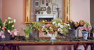 Osis (kepanjangannya adalah organisasi siswa intra sekolah) adalah suatu organisasi yang berada di tingkat sekolah di indonesia yang dimulai dari sekolah menengah yaitu sekolah menengah pertama. How To Make A Table Centerpiece Homes Gardens