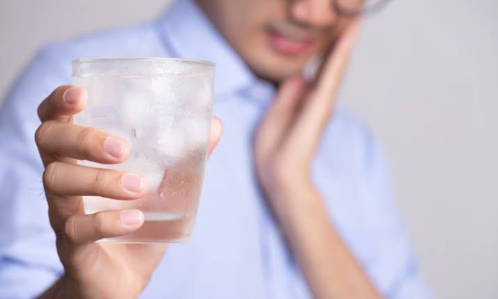 Why Are My Teeth Sensitive To Cold? What To Do?