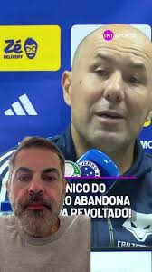 Revolta de Leonardo Jardim sobre pênalti ao Palmeiras