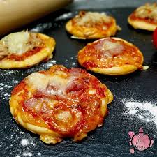 Kostliche Mini Pizzen Piccolinis Selbst Gemacht Thermomix Rezept Mini Pizza Rezepte Thermomix Rezepte