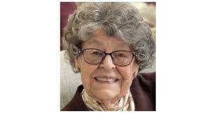 Daniel Berrier's Instagram, Twitter & Facebook