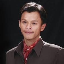 Karakter manusia dengan kepribadiannya hanya bisa dibangun dan dibentuk melalui pendidikan agar menjadi manusia yang beradab dan manusiawi Ensiklopedi Hadits 9 Imam Pro Apk Archives Jumal Ahmad