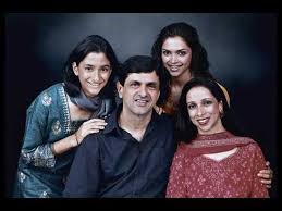Pin By Mohammed Saif On Deepika Padukone Deepika Padukone Family Portraits Bollywood Celebrities
