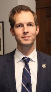 @RepAuchincloss's video Tweet