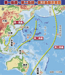首都恩吉鲁穆德位于临近岛屿巴伯尔道布岛，隶属于梅莱凯奥克州。 帕劳的海上邻国包括 印度尼西亚 、 菲律宾 和 密克罗尼西亚联邦 。 约3,000年以前，来自菲律宾的移民最先在这里定居；直到约900年以前，当地人种都属于 尼格利陀人 。 é™¸3è‰˜èˆªæ¯åŠ©ç ´ç¬¬ä¸‰å³¶éˆæˆ°ç•¥è½‰åž‹ ç„¦é»žæ–°èž æ—ºå ±