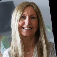 Joanna Rowley's Instagram, Twitter & Facebook