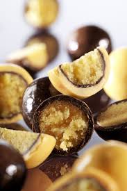 Francois Doucet Confiseur Perles Rares Calissons Au Chocolat Calisson Chocolat Recettes De Cuisine