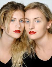 DES PERSONNES DE QUALITÉ