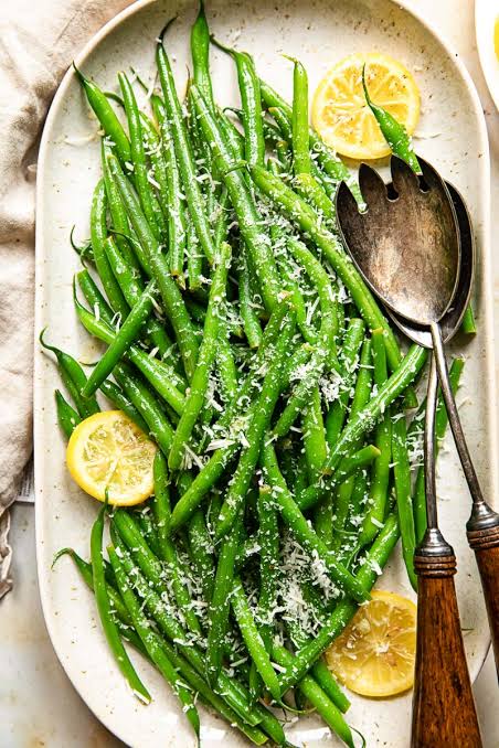 Lemon Garlic Green Beans with Parmesan