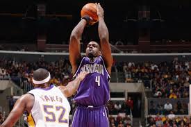Watching the 4th quarter of the game 6 of the western conference finals between the los angeles lakers and the sacramento kings on friday may 31, 2002 ended my days as an nba fan. Chris Webber Says It S A Travesty He Didn T Win Championship With Kings Sactown Royalty