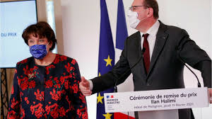 En magistrate coincée, sandrine kiberlain est irrésistible. On Va Se Faire Vanner Roselyne Bachelot A Donne Un Conseil Avise A Jean Castex Gala