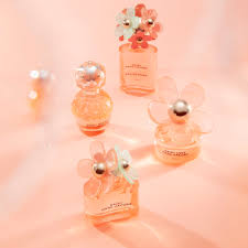 Shop with afterpay on eligible items. Fragrance Direct On Twitter Rt To Win The New Limited Edition Fragrances From Marc Jacobs Are Our New Favourites Daisy Daze Scents Are Warm Vibrant And Full Of Fun Today We Re Giving