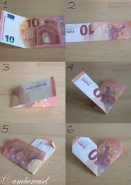 Die faszinierende kunst des papierfaltens bringt groß und klein zum staunen. Anleitung Fur Ein Herz Aus Einem Geldschein Geldgeschenke Basteln Geschenke Geldgeschenke