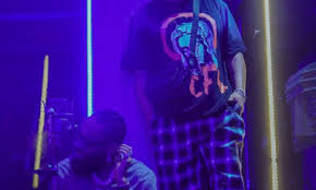 The popular eastern nigerian rapper and musician, phyno who is best known for hits such as alobam, connect, ezege, and a few others, has created another masterpiece in the enthralling new nigeria songs. Download Mp3 Phyno Bia