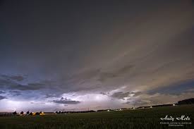 Das team der unwetterzentrale deutschland von meteogroup twittert hier unwetterinformationen, interessante messwerte, und news. Blitzintensive Gewitter Am Niederrhein Und Der Julicher Borde 23 06 24 06 2016