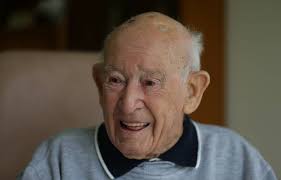 Australian Spitfire pilots share memories of flying combat in WWII