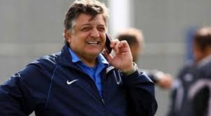 He played as a midfielder for hacettepe and sivasspor in the 1970s. Yilmaz Vural Covid Sebebiyle Yogun Bakimda Kronos News Bagimsiz Haber Sitesi