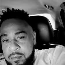 Dean Samuels's Instagram, Twitter & Facebook