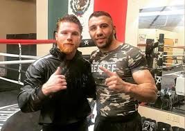 'canelo' álvarez y yildirim dan el peso y se declaran listos para pelear. Hora Cuando Donde Y Como Ver La Pelea De Canelo Alvarez Vs Avni Yildirim Los Angeles Times