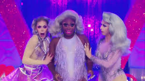Rupaul's drag race all stars. I M In Love Extended Runway Edition Rupaul S Drag Race All Stars 5 Youtube
