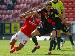 One year ago, the unthinkable happened, as robert lewandowski tore up the record books with five goals in nine minutes. Top Torschutzen Nach 31 Spieltagen Lewandowski Fehlen Noch Vier Tore Zum Gerd Muller Rekord