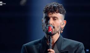 Sanremo 2021, francesca michielin e fedez cantano chiamami per nome. Ciuclkk4kmlu9m