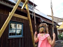 Das beste von pellor, eichhorn, hess usw. Die Kinder Mussen An Die Frische Luft Eine Holzschaukel Fur Das Holzhaus Wertvoll Blog