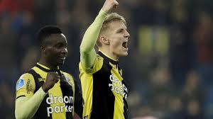 Compared to thursday's game against anderlecht in brussels, he has made five changes. Vitesse Met Kunst En Vliegwerk Naar Benauwde Zege Op Willem Ii 3 2 Omroep Gelderland