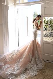 Colegio mayor en el centro del campus upv y la universidad de valencia. Wedding Dress Galilea
