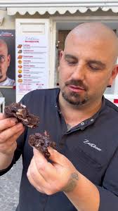 Cuore Caldo Paradiso: Il Dolcetto Iconico di Zio Rocco