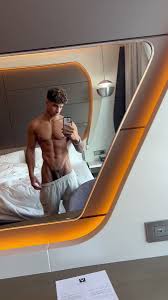 BottomBoyLA (@BottomBoyLA1)  Posts  X