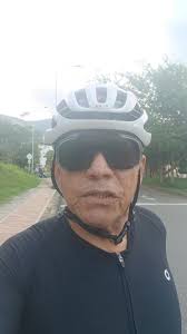 Gracias a mi querida esposa por patrocinar mi deporte favorito