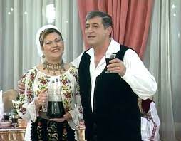 Raluca stancila, in data de 28.01.2010. Luciana VÄƒduva SoÅ£ia Lui Valeriu Sfetcu Face Cadouri De Ziua Ei Wowbiz