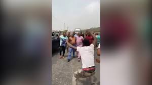 Jun 30, 2021 · chief sunday adeyemo popularly known as sunday igboho has stated that he does not possess the power to fight the nigerian government. Video Shows Intense Moments Security Agents Plans To Arrest Sunday Igboho Youtube