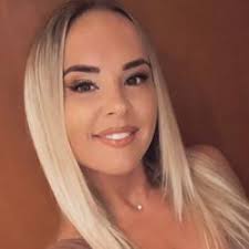 Becky Carter Clubhouse Profile, Followers, Statistics (@bsxcarter)