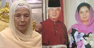 Sultan perak titah semua adun bersatu, pas menghadap. Seorang Guru Yang Menjadi Raja Permaisuri Agong Kisah Tuanku Siti Bainun Yang Berkahwin Dengan Sultan Perak My Cms
